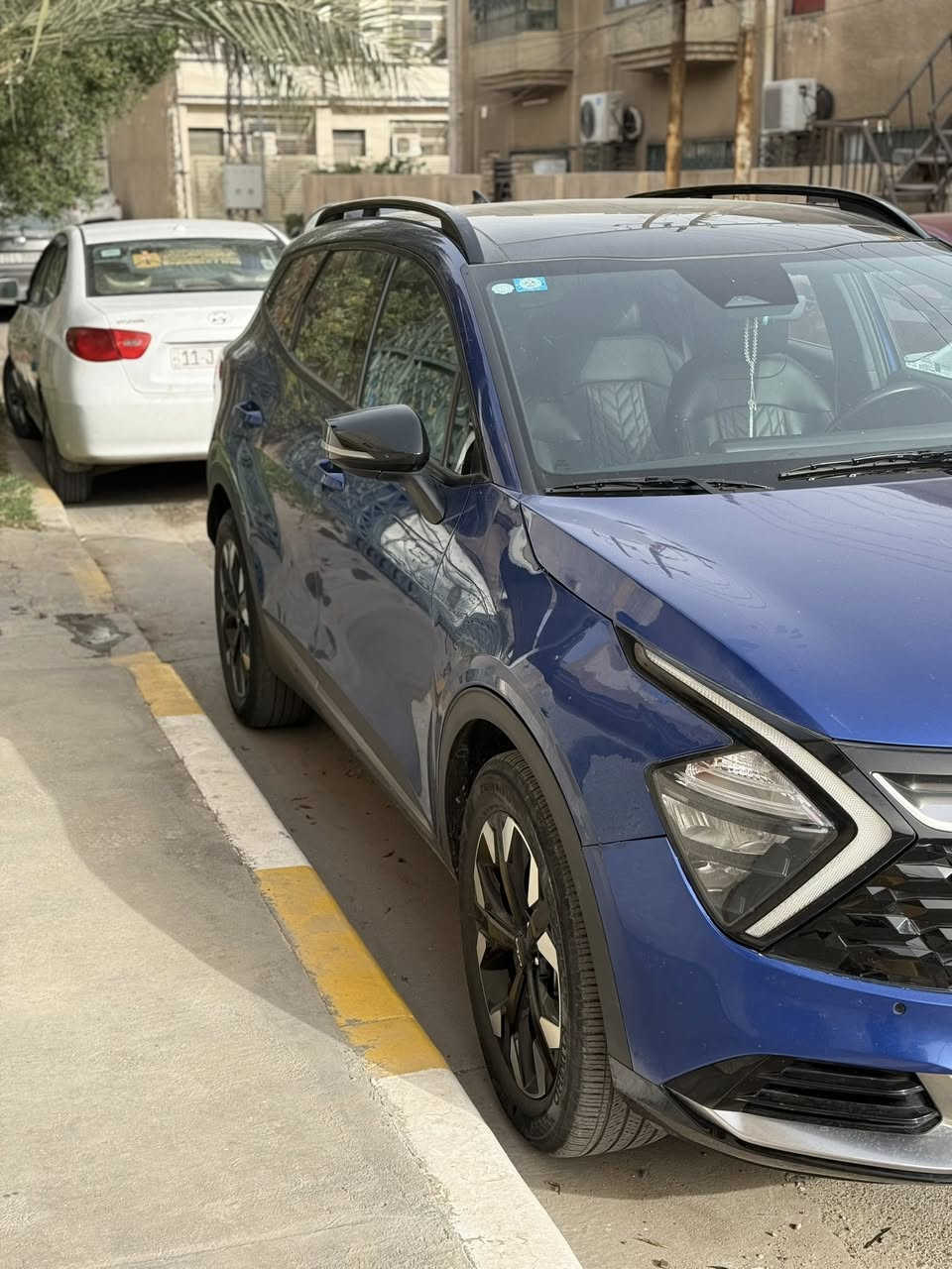 ✅للبيع سياره كيا سبورتج فئة Xline وارد امريكي 🇺🇸
✅ محرك GDI سعة 2500cc
✅ بانوراما
✅ جير أوتوماتيك
✅ تشغيل بصمة
✅ دخول ذكي (Keyless Entry)
✅ شاشة كبيرة
✅ كاميرا خلفية
✅ حساسات
✅ Apple CarPlay و Android Auto
✅ مثبت سرعة
✅ إضاءة LED
✅ جنوط رياضية X-Line
✅ مكيف ممتاز
✅ وسائد هوائية متعددة
✅ نظام مانع انزلاق وثبات إلكتروني
🚙  ماشية 65 الف كيلو متر 

▪️ مبدله قطعه واحد فقط والقطعتين الباقيات راجعات bdr
▪️ سيارة نظيفة جداً واستعمال شخصي
▪️ لا تحتاج أي مصروف شغل ومشي 
▪️ الفحص خير دليل 

💰 السعر:193$  وبيها مجال بسيط جداً 

📍بغداد السيدية  مراسلة الخاص أو الاتصال ***********

