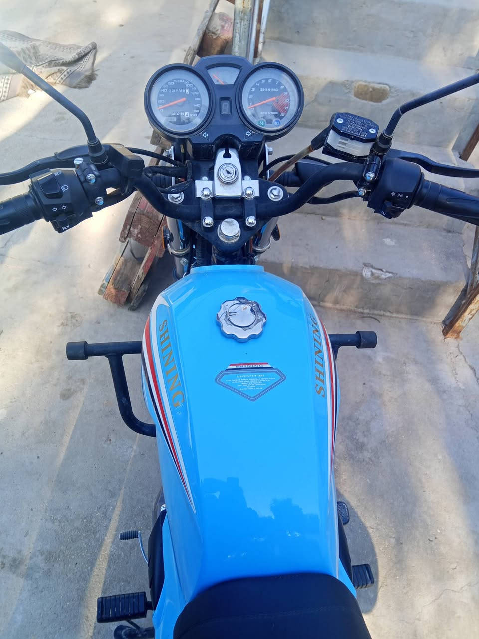 السلام عليكم دراجه لل بيع شاينك مديل 23 السعر علا هاذه الرقم ***********
