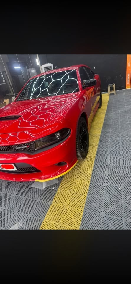 جارجر جي تي بلص بلاك أدشن
خليجي 

مغلفهppf 

🔥🩵

‏CHARGER GT PLUS BLACK EDITION 

جيتي بلاص ام رادار فووول 📍

الموديل :2022  . (خليجي) . شركه هارلم

 
 . 

المحرك : V6.  3.6L .

سياره مكفوله من الصبغ و البارد و من اي ضرر

بحالت زيرو

الون احمر مميز 

المواصفات :

* جناح خلفي اسود. 

* ويل قياس 20 انچ اسود . 

* مقود القيادة رياضي . 

* مقاعد رياضية من الشاموا الأسود.

* نقطة عمياء . 

* رادار مع مانع تصادم

* مصابيح أمامية زنون . 

* كشافات الضباب زنون . 

* المصابيح الأمامية مع LED . 

* حساسات خلفية. 

* شاشه كبيرة مع نظام ملاحة نفكيشن GPS . 

* سستم صوت الپاين .

* فتحة سقف (سلايد) . 

* المقاعد الأمامية كهربائية . 

* ذاكرة لحفظ وضعيات الجلوس (ميموري) . 

* مقاعد أمامية تبريد وتدفئة . 

* مقاعد خلفية تدفئة.

* تشغيل عن بعد . 

* المقود كهربائي . 

* تدفئة مقود القيادة . 

* محدد سرعة . 

* تلفون بلوتوث . 

* كاميرا خلفية .

* مرايا متحسسة للاضاءة العالية .

* كير شفتر بالستيرن . 

* دخول ذكي (بصمة) .
لد متغير اللوان 
مكان سياره بغداد الغزاليه
سعر  سياره 320 وبيها مجال

‭***********‬
