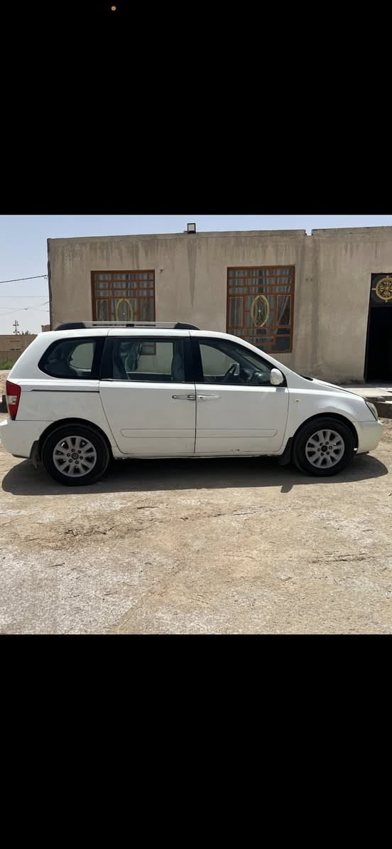 السلام عليكم ورحمة الله وبركاته 
كرنفال بترة ٢٠٠٧ اجرة بسمي بيها قطع تبديل السعر ١٠٥ السيارة جاهزه وتبريد ثلج 
للاتصال ***********
