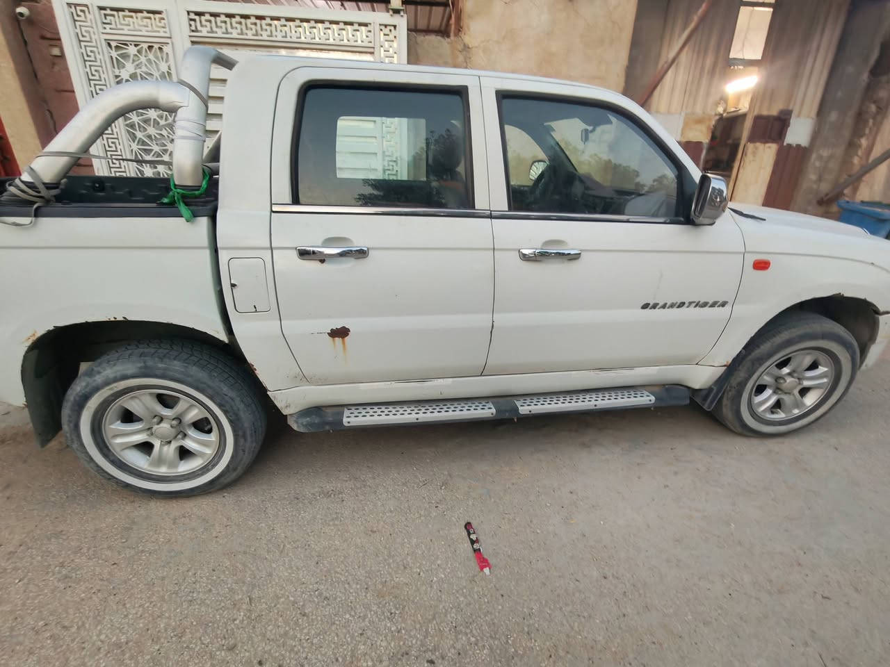 بيكب ابيض ٢طن شيري تا يكر ابيض موديل٢٠١٧ استلام شركت زمزم مكفوله السنويه جديده كربلاء وبسعر ٧٥ السنوي بسمي مشروع وطني ***********
