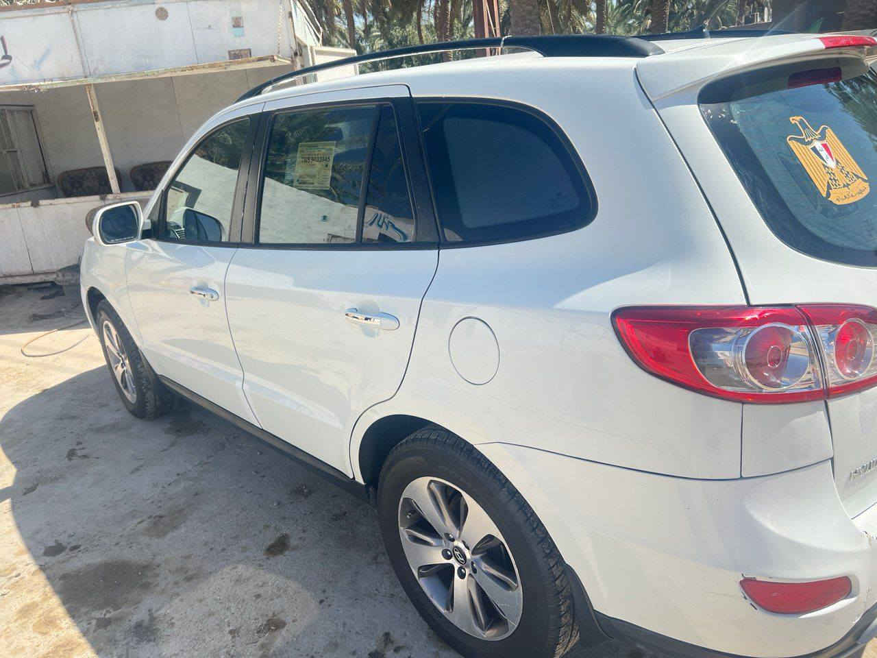 سنتافي 2012 خليجي  بيهه بارد بلباب الخلفي
محرك 6 سلندر 7 راكب 3 قطع تبريد 
 فور ويل 
تحكمات ستيرين 
وباقي المواصفات المعروفه
السعر ١٦٥
‭٠٧٧٠ ٦٠٤ ٦٦٢٠‬
