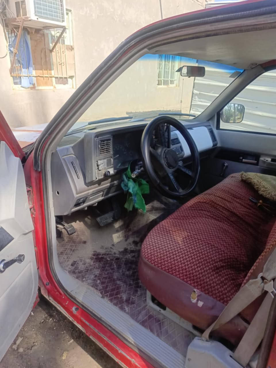 سلام عليكم بيكم جمسي مديل تلاثه وتسعين رقم مثنى محرك سته بلادي كير سبع ميه سيارة الكل بلادي سنويه التسعه وعشرين السعر 48بيه مجال بصيط معلومه صبغ سياره بلادي ***********/***********
