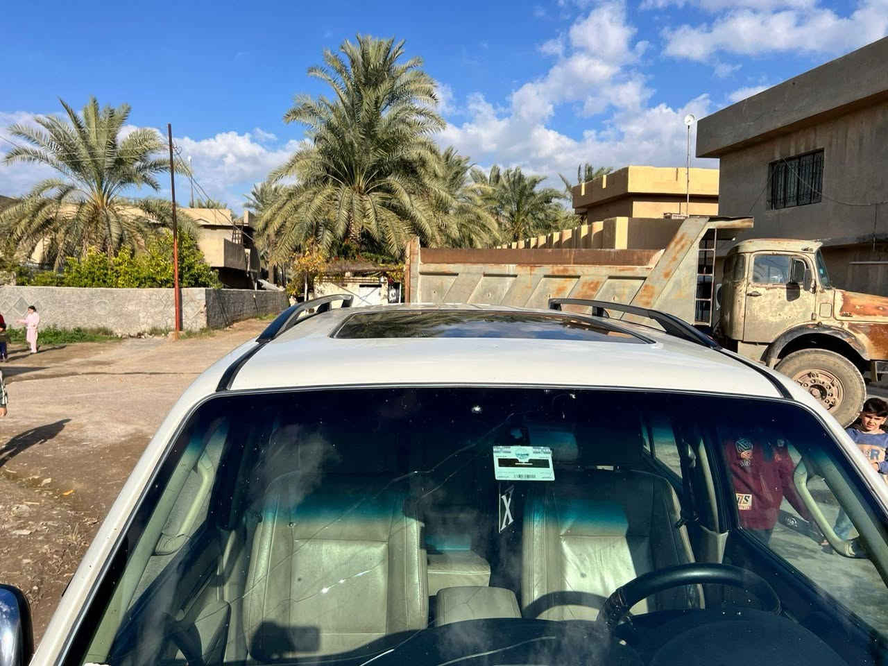 السلام عليكم شباب متاح سياره باجيرو ٢٠١٠ حبتور الكشر كفاله عامه
مكينه مفتوح
سياره نضيفه رقم كركوك احله من الصور تخم تاير جديد 
سياره حيل حيل نضيفه
ال س ع ر ١٢٣وبيها مجال
***********
*********** واتس  مكان تاجي
