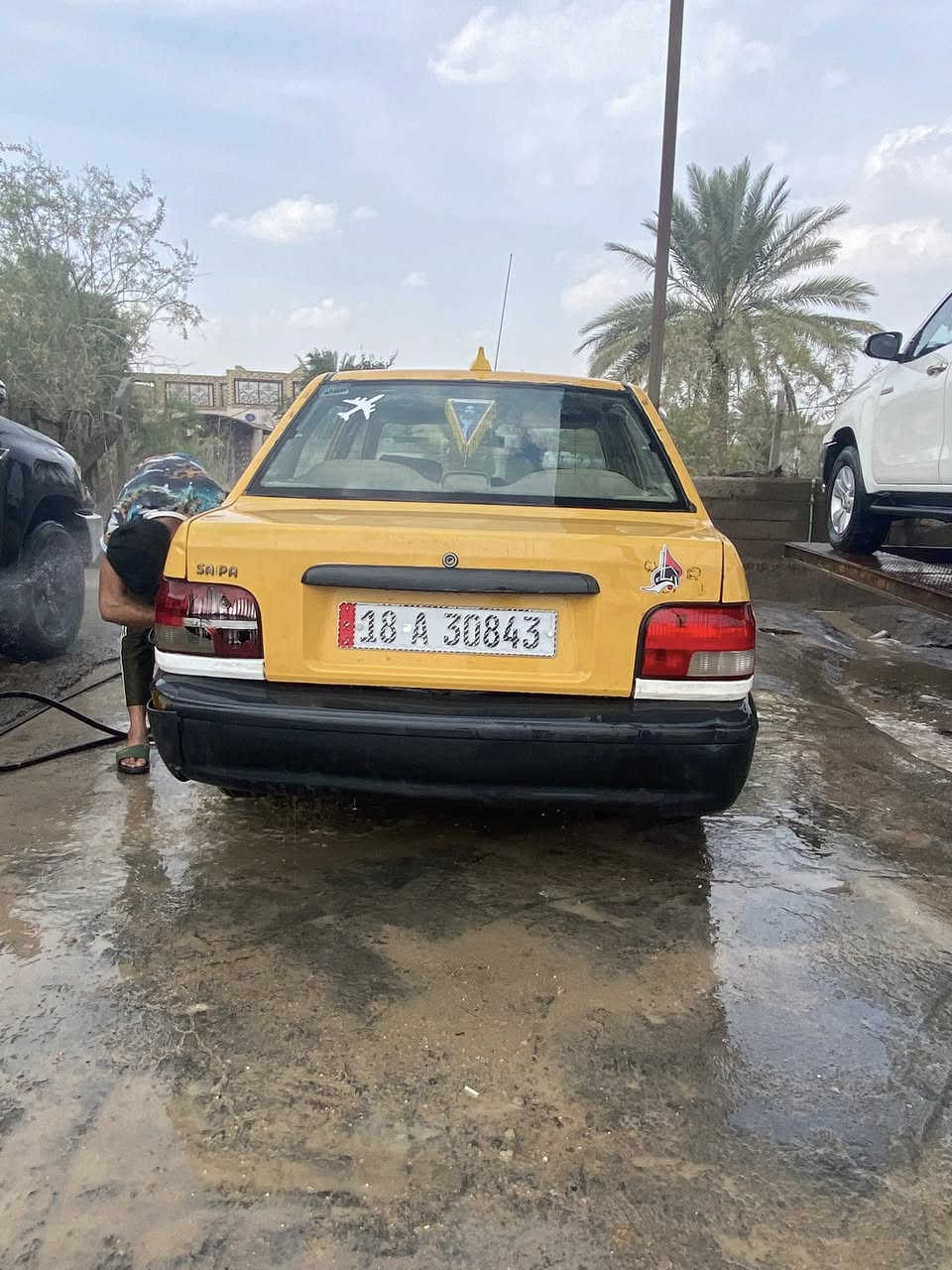 السلام عليكم سايبا 2014 سنويا لـ 2030 جاملغ واحد مبدل رقم انكليزي هيئة وغرامات عليه لاتنقيص لاتبخير محرك خير من الله تايرات جدد داخل جديد السعر 23$ وبيها مجال للاتصال *********** مكاني حله حي البكرلي
