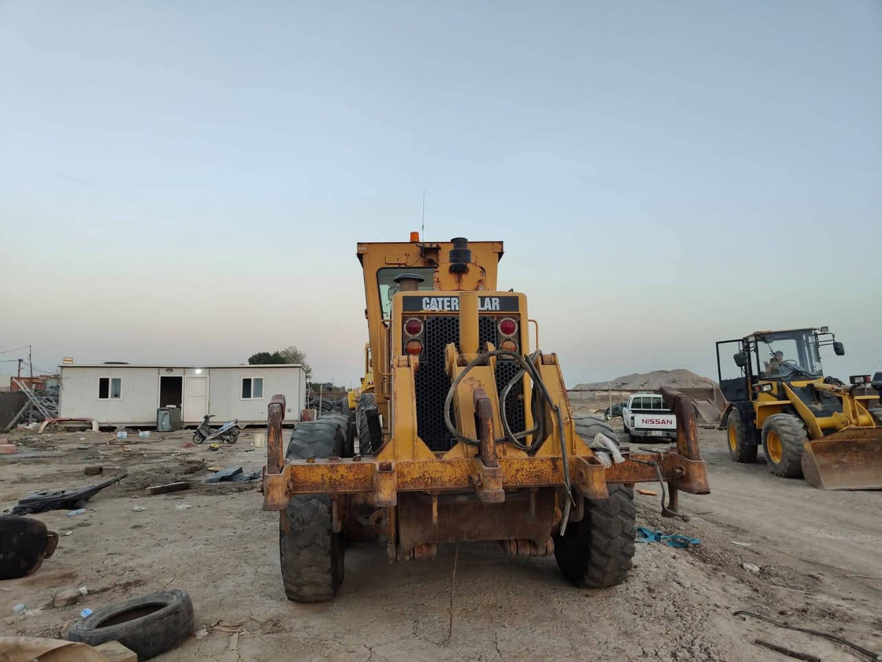 بِــســــمِ اللهِ الـــرَّحــمــنِ الــرَّحِــيــم.                             كريدر للبيع G12.                                                     منفيز.                                                                       علاوضع الشركه صبغ محرك كير مضخه صفاحيات كفاله.       مكان ناصريه مركز المدينه الواحئ.                                 رقم الهاتف ***********
