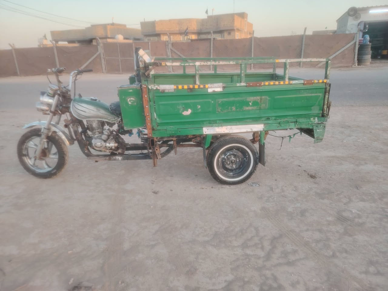 اسلام عليكم ستوته جاهزه كلك كلك كلك كلك السعر ٤٥٠وبيها مجال المكان ديوانيه دغاره استفسار ***********
