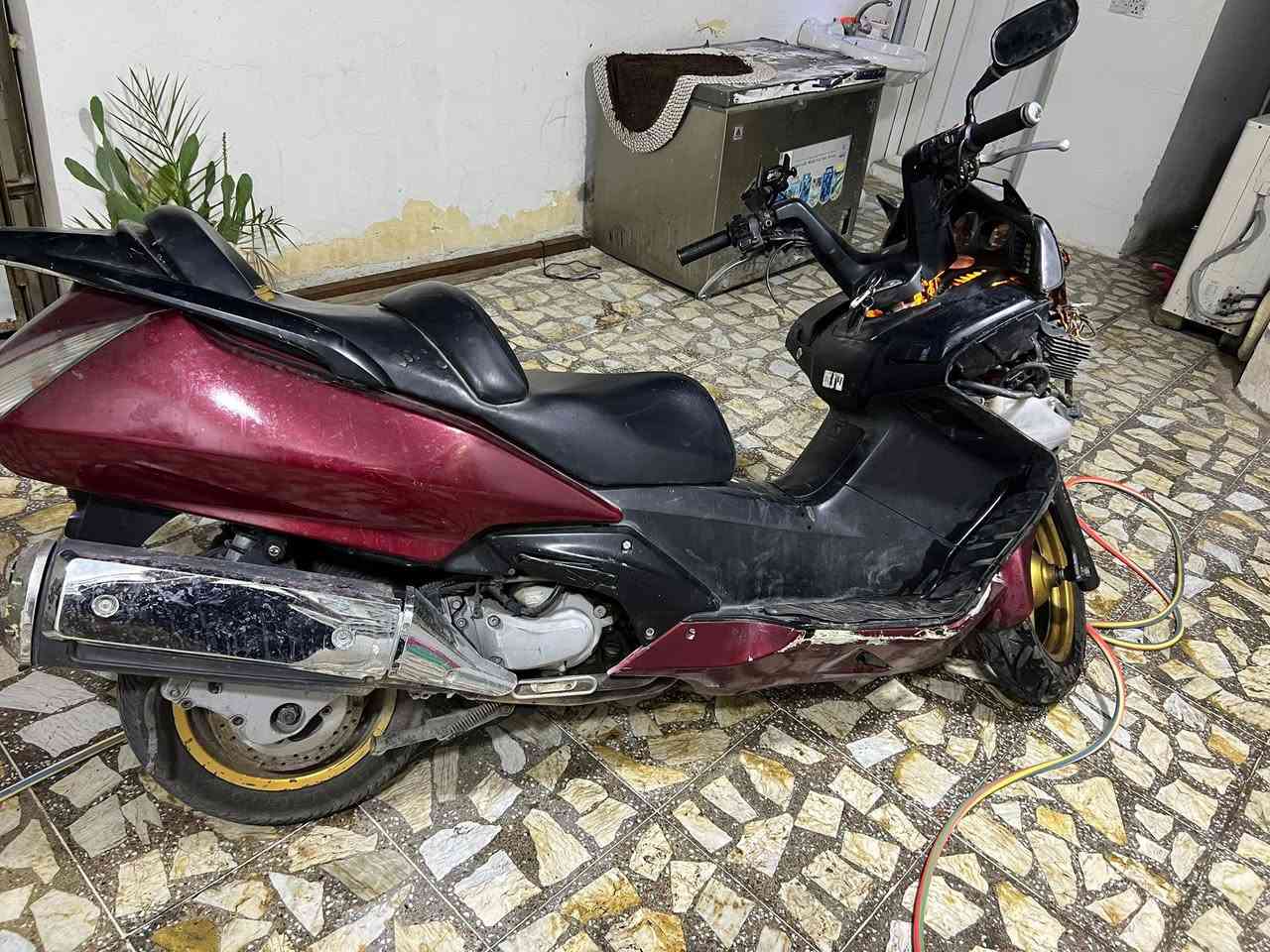 سلام عليكم سلفر 600 محرك برغي ما مفتوح. بي دراجه شلعه ومعدل شرط 180 يرادلها ترتيب  كفرات وراديتر السعر مليون قفل من الأخير   
اللبجم ول جامه موجودات 
الرقم. ***********  مكاني بغداد الشعب او مدينه الصدر
