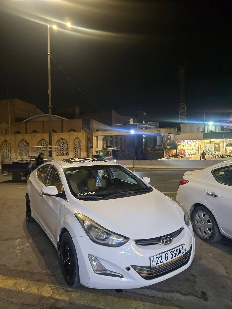 السلام عليكم النترا فول عده البصمه بيه قطعتين محرك وكير كفاله على الفحص رقم اربيل الدولي بأسم  كردي 120وبيه مجال
للاتصال ***********
