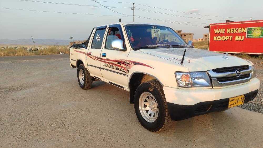 دێر مۆدێل 2007
مەکینە بەخ  مەنەفێست فسفۆڕ 
گێڕومەکینەو ئەکسل بەشەرت 
تاقم پێشی تازەیە چوار تایەی تازەی بۆ بەستراوە 
دەعم و لێدراوو خایسی نییە دەشبول و بەرگە دەرگای تازەیە کارەبایی هەمووی ئیش ئەکا ماڵی دۆستە سەیارەکە
سعری 43 گەڵاو معامەلەیە کەم 
***********.             ***********
