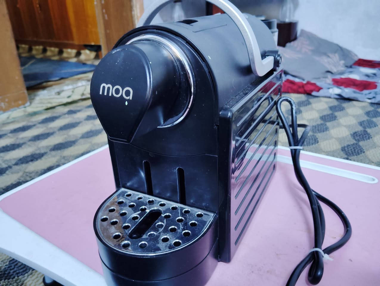 مكينة كبسولة نسبريسو جديدة غير مستخدمة بالصندوك ..
فيها مشكلة كهربائية اعتقد فيوز أو بالكارت ..
وكسر بسيط أسفل خزان الماء غير مؤثر ..
البيع هكذا علموجود ..


**إذا كنت صاحب هذا الإعلان وتريد حذفه لأي سبب، رجاءا أرسل رسالة إلى الدعم الفني**