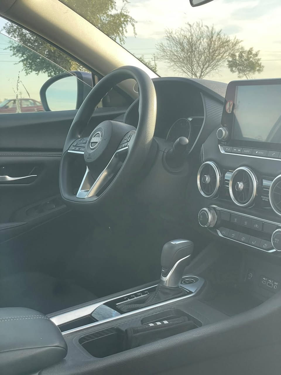 نيسان سينترا 2025 مواصفات SV للبيع السعر ❤️137 ورقة اوبيها مجال  حادثها موضح بالمنشور.  السياره ماشيه 

16الفmi ايرباك راجع سستم بالبونيد ربعه صبغ السياره بدون دواخل وشواصي شرط تترقم شمالي للشراء اتصل واتس اب*********** واتساب
