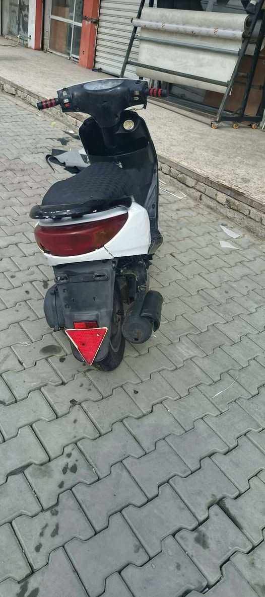 ‎السلام عليكم دراجه فريز  مكينه جديده الدراجه مسويلهة ادامه علا ايدي  كفرات جديده  الدراجه الي ياخذهة ما يتعب الله شاهد  رقمي ***********
