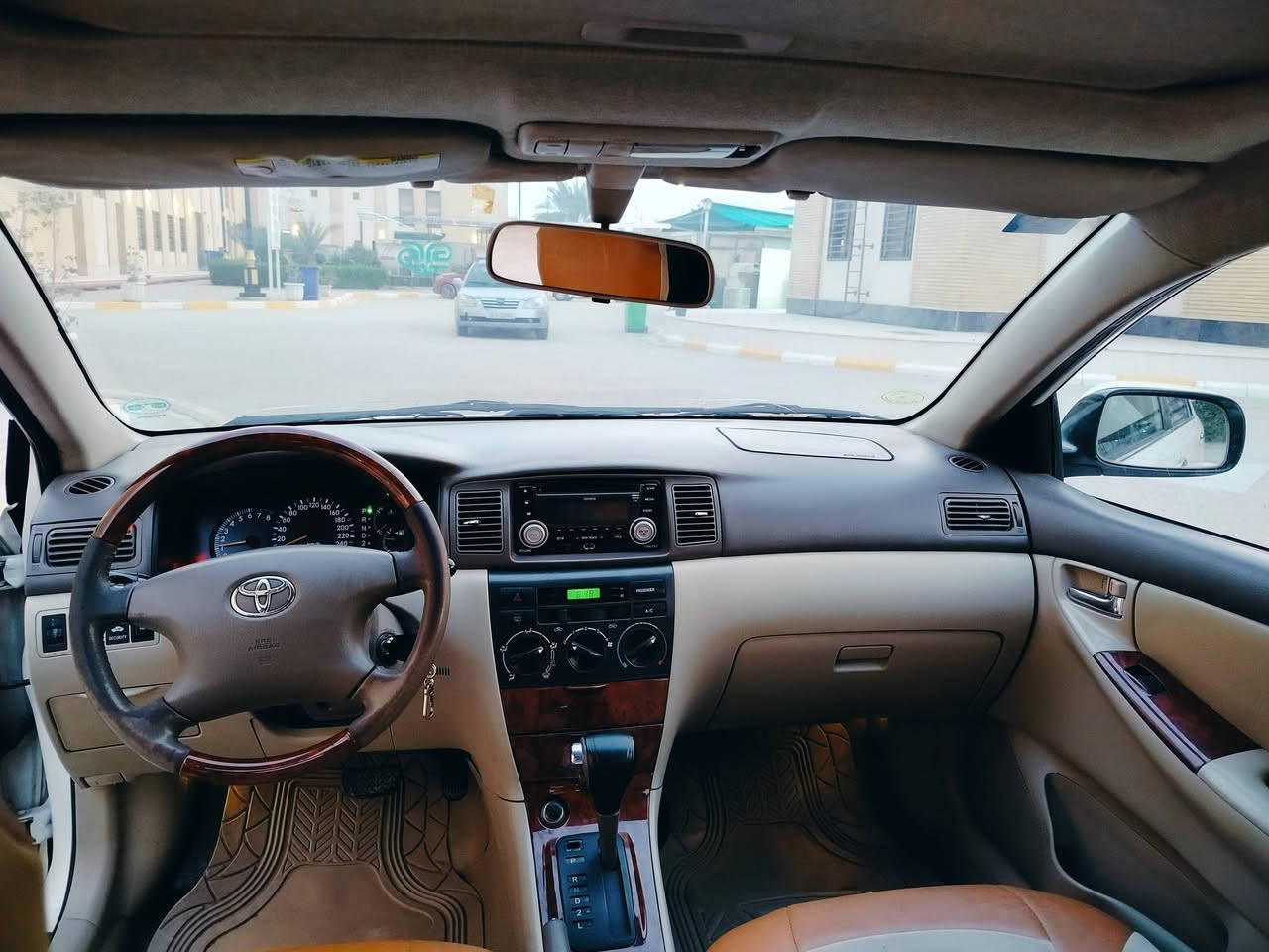 السلام عليكم
كورلا بيكاجو خليجي (2007) ابيض صدفي فول نظافة محرك 1800  و كير  جديد  كهربائيات فول فقط بيه قطعتين (جاملغ الخلفي والباب ) علما غير متواجد على الفيس الاتصال على الرقم (***********) السياره باسمي سنويه جديده مكان السياره كربلاء
