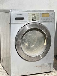سلاو ئەم غەسالەیە بۆ فرۆشتنە مارکەیSamsung ٨کیلۆیی ڕەنگی سلڤەر بۆ زانی...