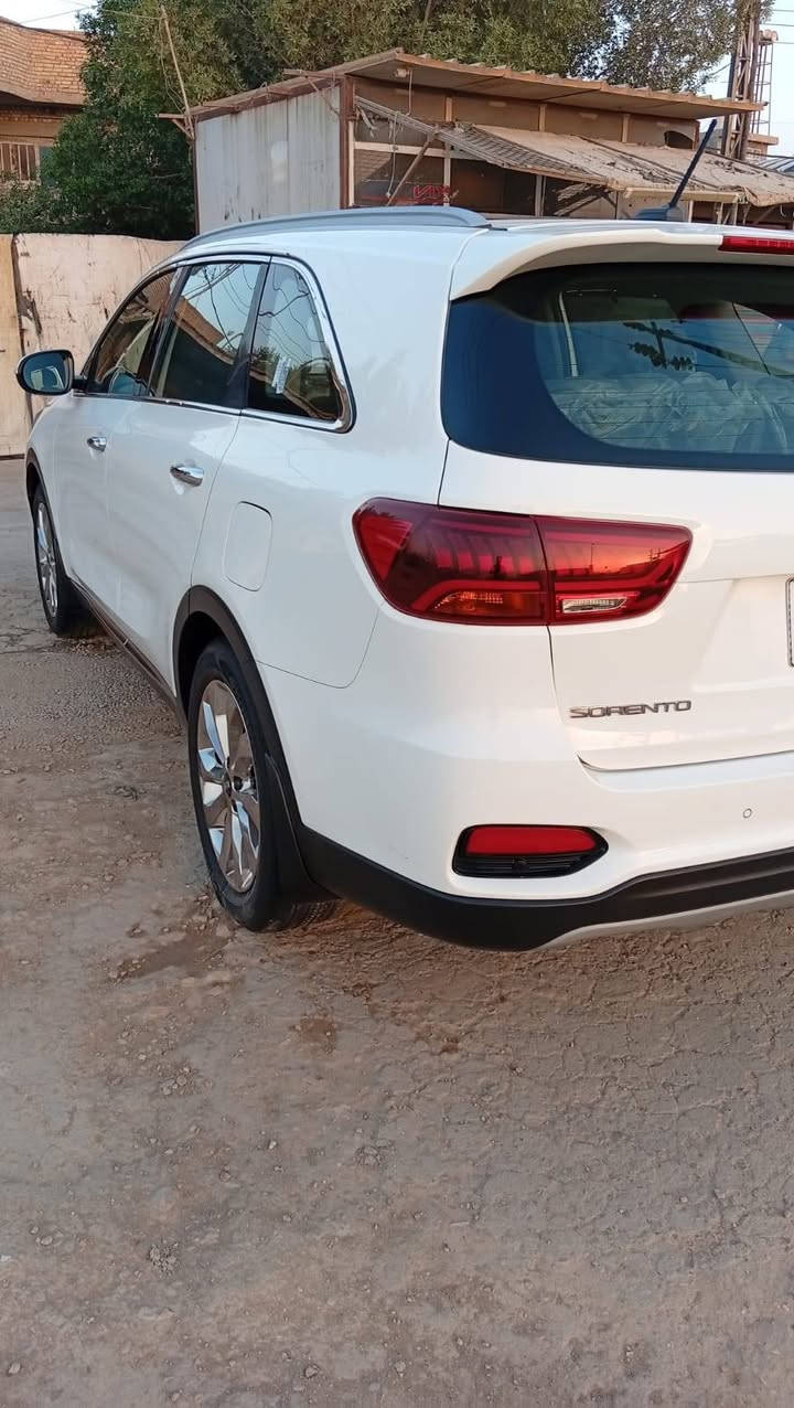 للبيع كيا سورنتو 20 خليجي فول واحد على واحد رقم بغداد بسمي كفالة عامه ماشيه 96 الف وقابل للزيادة للاستفسار الاتصال على *********** مكان السياره بابل المسيب
