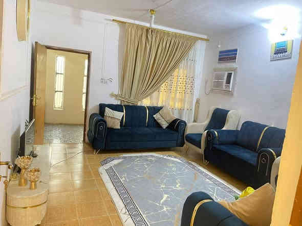 دار سكن طابو صرف في حي ( الزهراء ) 
بجانب بيت الخال ( هيثم مزهر فراس ) 
امام بيت الاستاذ ( علي شمال ) 
مساحة / ٣٢٠ م 
بناء طابوق - صب كونكريت -ماء - خدمات - كهرباء 
عرض الشارع ١٢ م 
غرفتين نوم + صحيات داخلية + خارجية 
( تحويل مباشر ) 
مع ( اثاث المطبخ )

للاستفسار مراجعة مكتب ( غيدان ) للعقار  
واسط - الزبيدية - مقابيل حي ( الصناعي ) 
***********
*********** محمد سيد غازي
