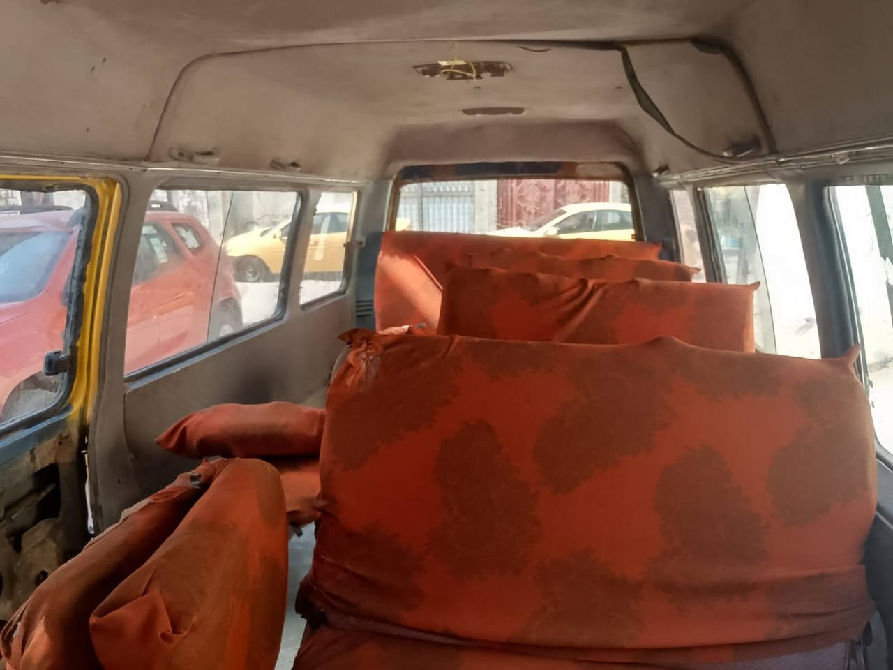 السلام عليكم كيا اسيا رقم بغداد نكليزي سياره بسمي هيه كامله غرامه كلشي ما عليها كير مكينه اكسل مكفولات تخم تاير جديد باتري جديد سلف  سياره خير من الله العنوان بغداد البلديات التصال على رقم الهاتف***********
