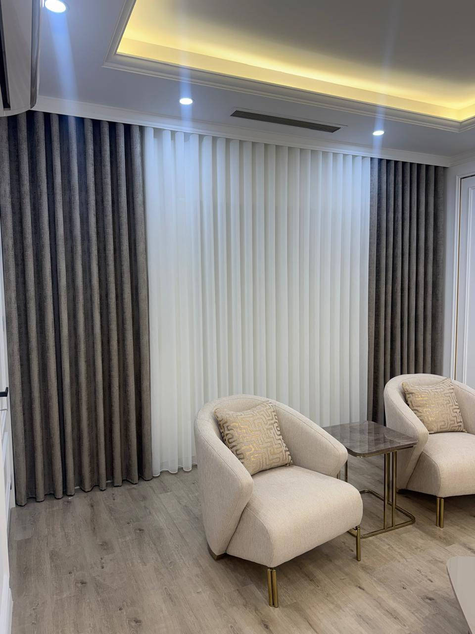 صوفيا للستائر لبيع أجود أنواع الأقمشة التركية والعالمية وبجميع القياسات والألوان وبأنسب الأسعار 
يوجد توصيل لجميع انحاء العراق

📍العنوان اربيل ، سيادين مناره قرب مجدي مول 
☎️ للحجز والأستفسار واتساب ***********

#ستائر_اربيل #بردات #ستائر #بردات_اربيل #ستائر_مودرن #ستائر_رول #ستائر_مطبخ #ويفي #برده
