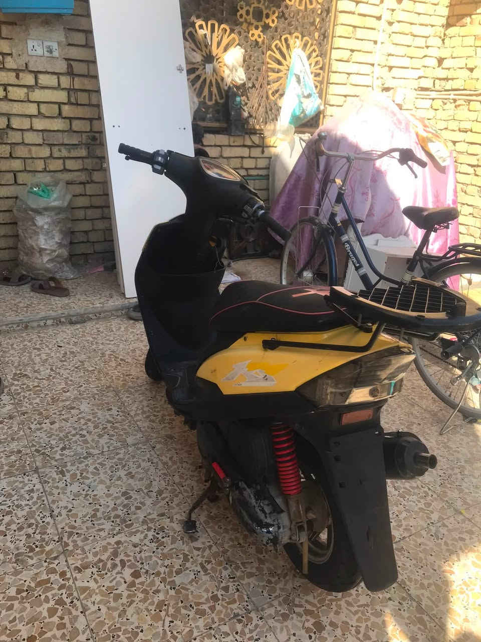 ماكس عدله للبيع دراجه نضيف مكينه مكفوله من تبخير وتنقيص وشرط من اول هندر وهيه بارده مكينه ناعمه وصافيه بيها لاستيك ولف مبدل فقطط وياله نجمه رياضي زوج تايرات ماماشيات بشارع باتري نص عمر   صالنصه RZ سعرها500 ناصرية مركز


**إذا كنت صاحب هذا الإعلان وتريد حذفه لأي سبب، رجاءا أرسل رسالة إلى الدعم الفني**