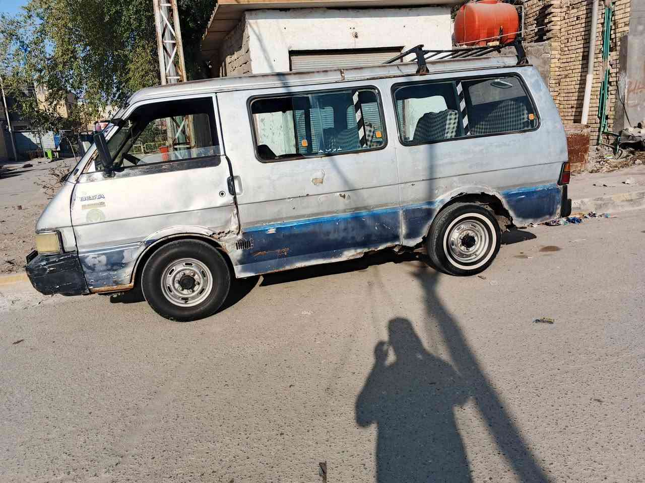 سلام عليكم كيه بسته موديل 94 مكينه وكير خير من الله حداديه تخم تاير كله جديد رقم احمر بغداد لبيع ومراوس بجنبي فتون مكان السياره الناصريه المركز السعر 20 بيها مجال قليل ***********
