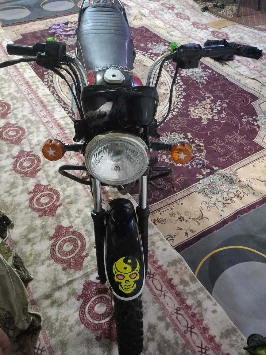 بوكسر للبيع اوراق استنساخ مكان بابل القاسم*********** مكلف بالنشر
