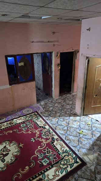 دارسكن وقف سني اصولي المساحة 200م العنوان بصره أبي الخصيب العوجه منطقه النزيله يتكون بيت من غرفتين ودواني وصاله كبيره كراج صحيات داخل وخارج سكف صبه كونكريت مسلح السعر 48مليون وبيه مجال الاستفسار أكثر اتصل أو وتساب ***********
