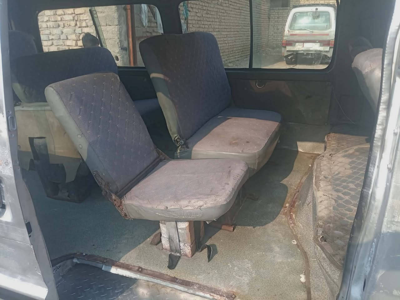 سلام عليكم كيه بسته للبيع موديل 92 بيع كوم حديد. مكينه وكير خير من الله وتخم تاير دوشمه جديده حدايتهه جديده مكان السياره واسط كوت  الاتصال ع هاذا الرقم ***********
