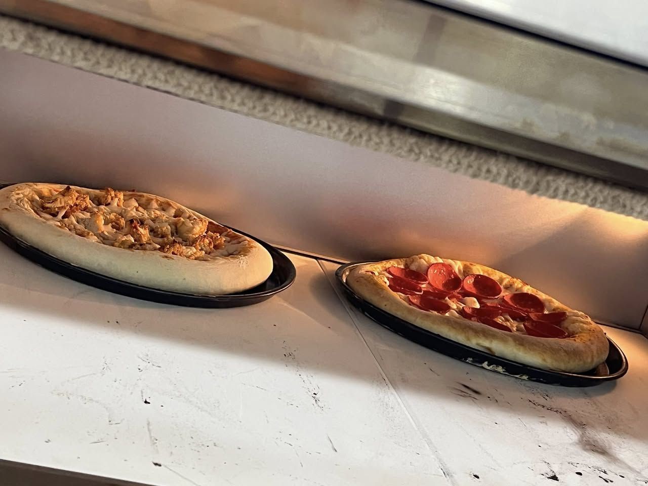 من رخصة الآدمن 🤝
فرصتك للتميز في عالم المطاعم! 🔥
بيع صوصات وتتبيلات (وصفة رسبيات فقط )حصراً وكالة ✅
تتبيلة برجر لحم & دجاج حصراً وكالة بريسكت ( وصفة رسبي فقط )عجين + صوص بيتزا حصراً وكالة (وصفة رسبي فقط )خلطة تطحين مقرمشات معتمدة الاصلية وليس لمقلدة (رسبي تتبيل وينجز كنتاكي ستربس رز ريزو (وصفة رسبي فقط )
- صلصات التغميس المميزة (360 درجة)
متوفر صوصات نوعين نوع ساخن نوع باردة
منها صوص بلاك كوري الام وكالة ١٠٠٪؜
صوص الباكونيز
صوص مايو بافلو
صوص مربى البصل
صوص ناشفل
صوص مشروم بشميل
صوص دمي كلاس
صوص ماستر
صوص رانش الام وكالة ١٠٠٪؜
صوص تكساس الام وكالة ١٠٠٪؜
صوص جيز الام وكالة ١٠٠٪؜
صوص هني ماستر الام وكالة ١٠٠٪؜
صوص هابانيرو  الام وكالة ١٠٠٪؜
صوص سموك الام وكالة ١٠٠٪؜
صوص سويت چلي وكالة ١٠٠٪؜
+++ متوفر ايضاً صلصات اخرا متعددة (فقط وصفة رسبيات)
حصراً كل الي ذكرتهم  وكالة بيع ب اسعار مناسبه تيست ضمان حق طرفين


**إذا كنت صاحب هذا الإعلان وتريد حذفه لأي سبب، رجاءا أرسل رسالة إلى الدعم الفني**