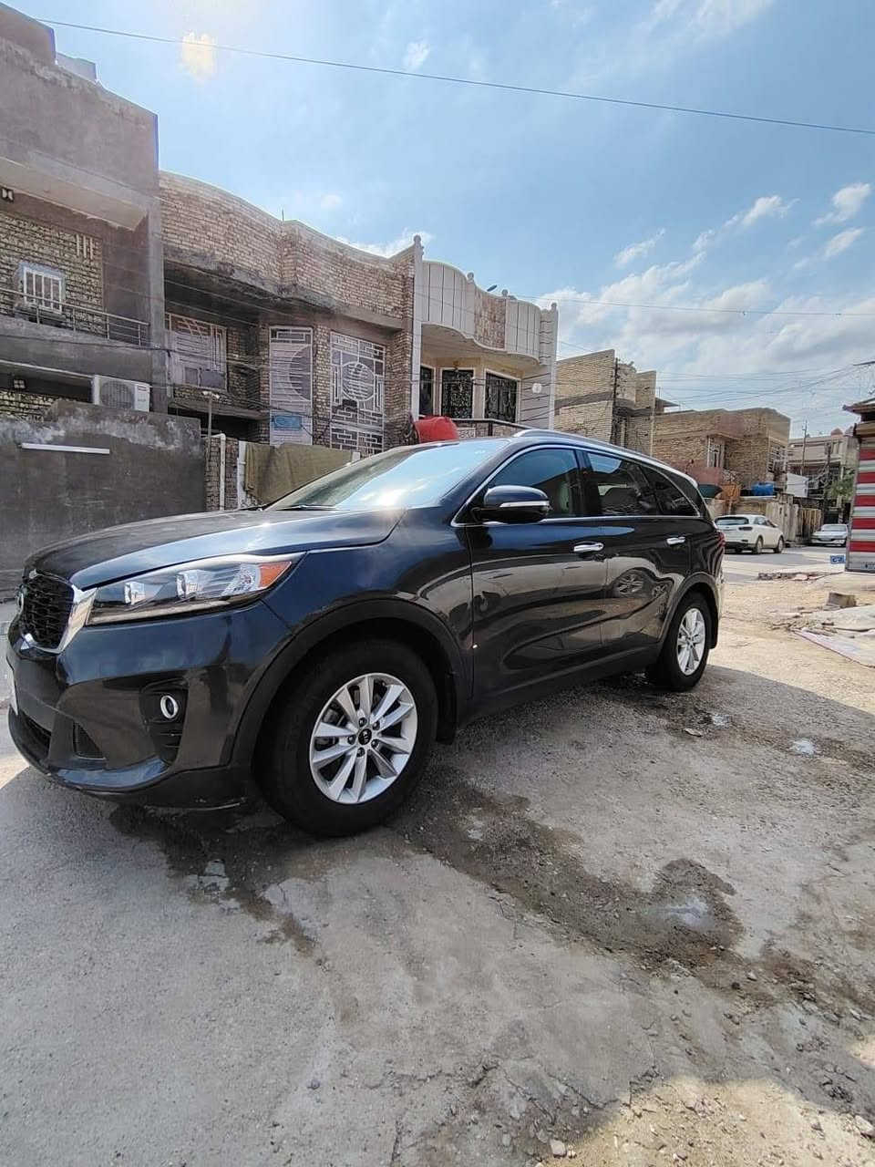 #السلام عليكم من رخصة مدير الكروب المحترم سورنتو مديل 2019 وارد امريكي سيارة حادثهة بنيد فقط السيارة بدون دواخل كلهة ليبل واحد سيارة 6 سلندر بصمه  7 راكب 3 قطع تبريد كشنات جلد كهرباء كشنات تدفئة تبريد كامرا حساس خلفي تحكم جهتين سيارة كير مكينة خير من الله صدر جديد تخم تاير جديد رقم بغداد دولي  سيارة بسمي هزة جديدة رقم جديد سيارة ماشية 113 
مكانهة بغداد حي اور 
رقمي*********** السعر 173
