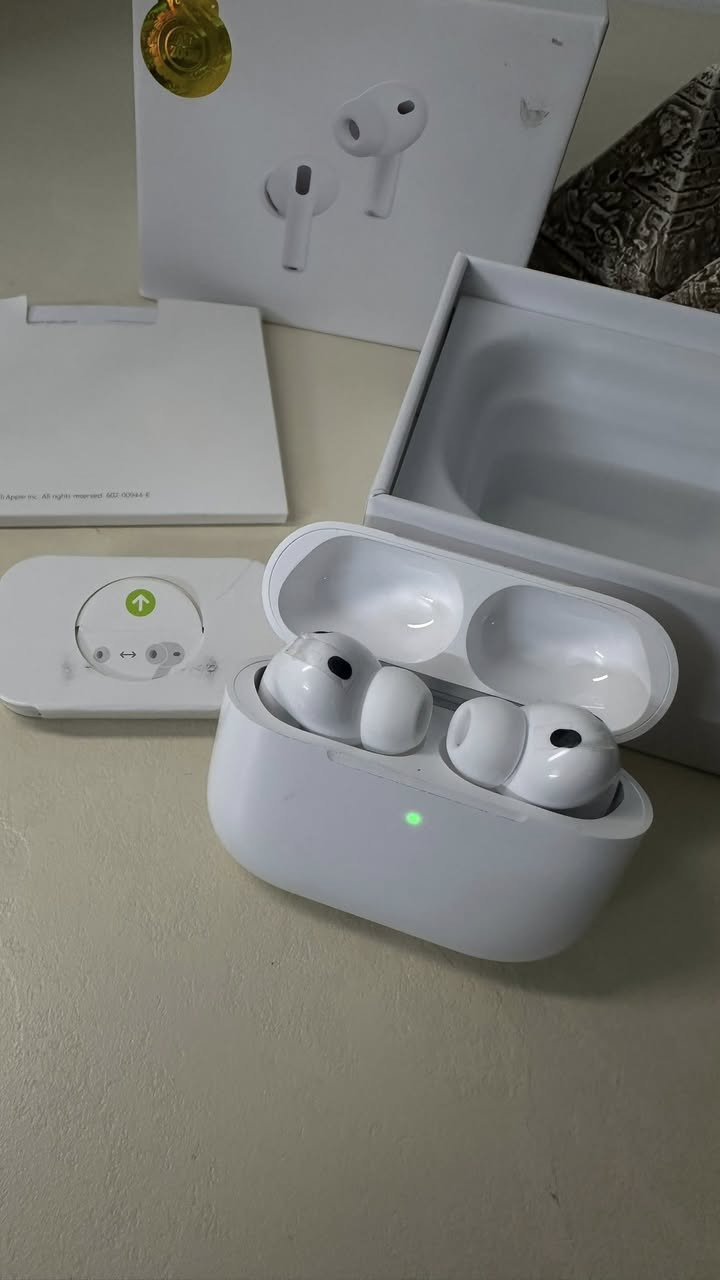 سلام عليكم
سماعة ابل الجديدة Air Pods Pro 3
للبيع بعدهي داخل الضمان مال ابل كارتونة اصلية 
عنواني كربلاء ***********
