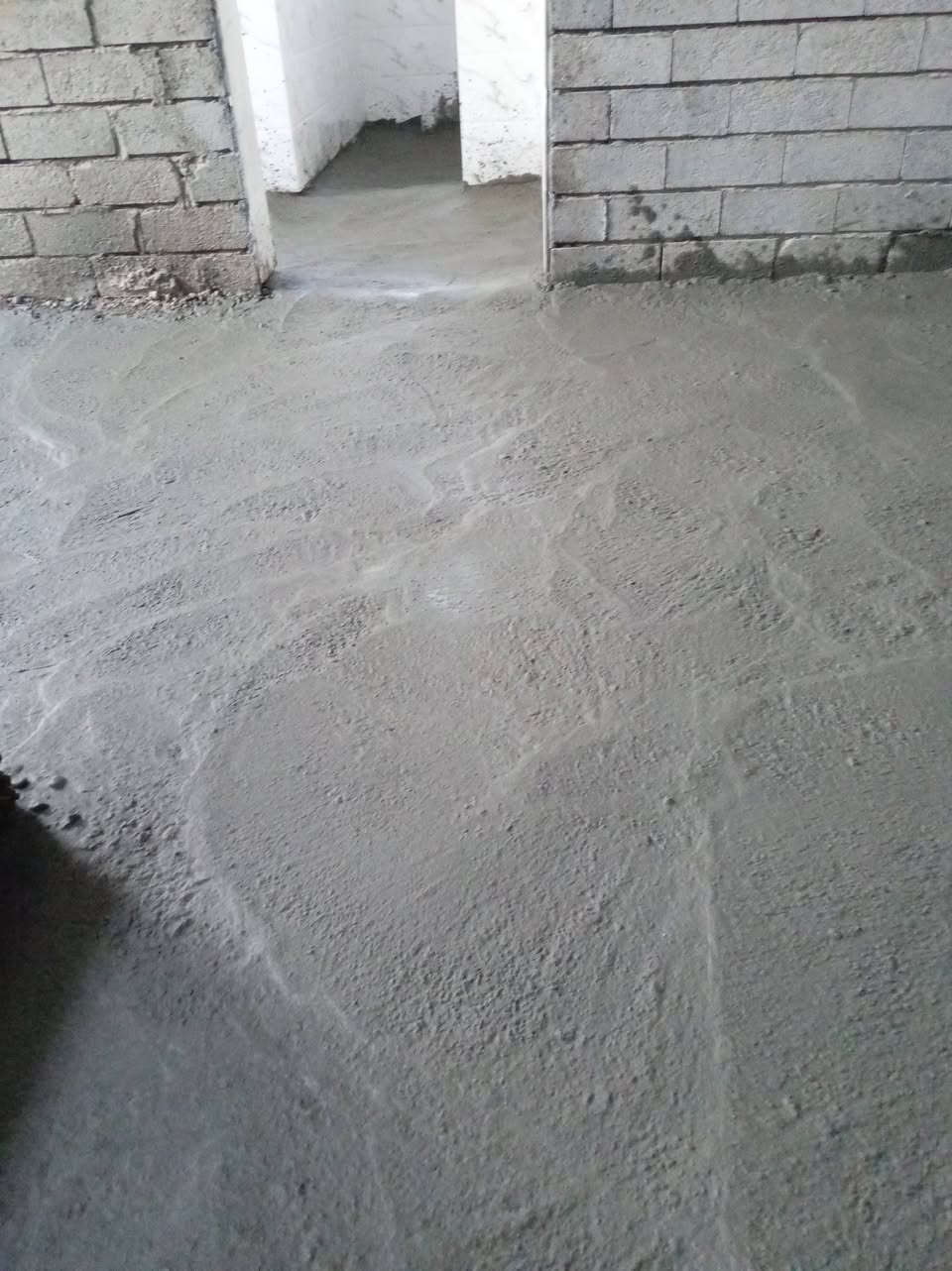 السلام عليكم يوجد لدينا صب جاهز او صب مركزي باسعار مناسبه مع شغل رقم واحد تريد بالمكعب تريد بالمتر تريد شغل قطعيه عندك صبه حوش او عندك داير مال بيت او عندك قدم بيت او عندك صبه كاشي او سيراميك او صب لاش صب عندكم احنا حاضرين بتجهيزكم تنصف ارضيه كاشي او سيراميك او صب لاش في قريه الحود حاره الورى الشارع وهذا من فضل الله(***********)
