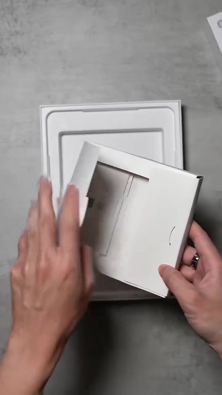 🟥🔴🟥 كل ما هو جديد تجدونه لدى 🟥🔴🟥
مكتب الباسم للحاسبات و الاتصالات 
🔥🔥 وصل حديثًا... 
Xiaomi Pad 7 🔥🔥
إذا تدور على تابلت سريع، عملي، وأنيق سواء للدراسة، الشغل، الألعاب أو مشاهدة الأفلام... فهذا هو اختيارك الصح! 😍📱
💥 Xiaomi Pad 7
يقدملك أداء يخليك تستمتع بكل لحظة!
✨ أبرز المواصفات:
📺 شاشة 11.2 إنچ CrystalRes بدقة 3.2K
⚡ معدل تحديث 144Hz لسلاسة خيالية بالتصفح والألعاب.
🚀 معالج قوي مع أحدث نظام Xiaomi HyperOS.
💾 رام 8GB مع ذاكرة 256GB حتى تخزن كل ملفاتك وتطبيقاتك بدون قلق.
🎬 يدعم Dolby Vision و Dolby Atmos حتى تعيش تجربة سينمائية بصوت وصورة يخبلن.
🎮 مناسب للألعاب الثقيلة.
📚 مثالي للدراسة والمحاضرات.
💼 ممتاز للشغل والاجتماعات.
🎥 متعة بلا حدود للأفلام والمسلسلات.
💯 جودة شاومي المعروفة... وسعر منافس يستحق الاقتناء!
📩 راسل الصفحة هسه واحجز جهازك قبل نفاد الكمية، واستفسر عن السعر والعروض المتوفرة. لا تضيع الفرصة!
🔹🔹🔹🔹🔹🔹🔹🔹🔹🔹🔹🔹🔹🔹🔹
📲 تابعوا أحدث العروض والمنتجات الأصلية عبر صفحاتنا الرسمية:
📸 Instagram: 
[صفحة الباسم على إنستغرام](https://www.instagram.com/albasim2006?igsh=eDV6M3NmaGlhMzBw&utm_source=chatgpt.com)

🎵 TikTok:
 [صفحة الباسم على تيك توك](https://www.tiktok.com/@sa_rkl?_r=1&_t=ZS-97NaBDfVXec&utm_source=chatgpt.com)
📞 للاستفسار والحجز وطلب المنتجات، راسلوا الصفحة أو اتصلوا على الأرقام التالية: 
☎️ *********** 
☎️ ***********
📍 العنوان: 
#ديالى_المقدادية_حي_المعلمين
🗺️ موقعنا على الخريطة: 
[موقع مكتب الباسم للحاسبات والاتصالات](https://maps.app.goo.gl/5q3GR6btmt9unsfz9?g_st=ac&utm_source=chatgpt.com)
🚚 خدمة توصيل سريعة ومتوفرة إلى جميع محافظات العراق.
✅ ضمان الجودة والأصالة ✅ أحدث الأجهزة والإكسسوارات بأسعار منافسة ✅ ثقة الزبون هي رأس مالنا
⭐ #الباسم_للحاسبات_والاتصالات ⭐ #اختيارك_الأول_في_عالم_الأجهزة_الأصلية
@الجميع @everyone
🔹🔹 نرحب بكم دائماً ونسعد بخدمتكم 🔹🔹
