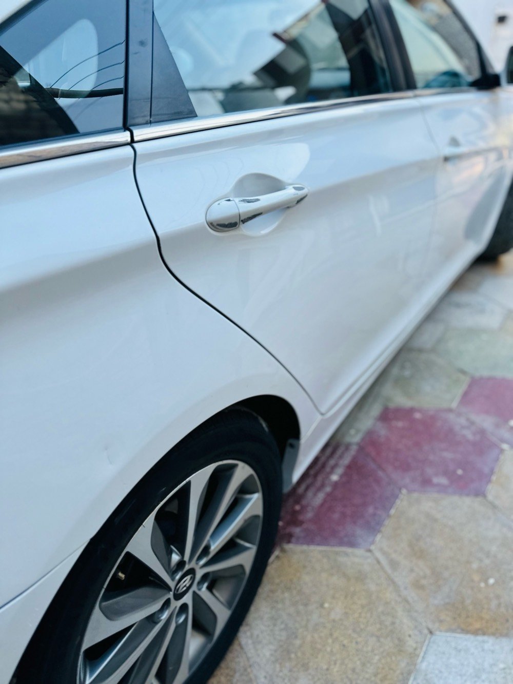 السلام عليكم اخوان .

@السعر 143 مجال جدا بسيط حك الجية 



⚔️ ⚔️ ♥️ سوناتا للبيع خليجي13 شكل 14 الشركة العامة للسيارات رقم بغداد 🚶 ماشية 136 حقيقي تدك جرس ب 120



مواصفات ⚔️ ⚔️ ♥️ حساس خلفي مري شفط كشن كهرباء تبريد قطعتين اشاير بالمري ويل سجينة تحكمات ستيرن 



شفتات بالستيرن 



⚔️ 🗡️ مكينة 2400 دوش جديدة كلش بدون تنقيص وبدون بخار نهائيا مفتوح قبق ولفات



حدادية جديدة تخم تاير جديد



غرفة كلها جديدة 



⚔️ ⚔️ سيارة كلش كلش نظيفة مال جناي رقم بغداد الماني شرط تحويل مباشر 



🚶 ماشية 136 حقيقي تدك جرس ب 120



مكفولة عدا بارد بسيط جدا بالباب شرط السونار



***********



العنوان بابل الحمزة الغربي 



السعر 143 مع مجال جدا بسيط حك الجية