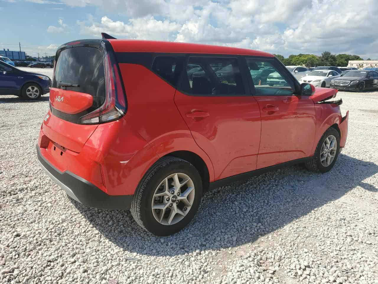 موديل ٢٠٢٣
محرك ٢٠٠٠دوش مثبت سرعه تحديد مسار توقف ذاتي رادار امامي شاشه كبيره ويل كب ١٦ تحكم سترن جهتين ماشيه ٣٤ ميل  بيها صبغ نص بنيد والباقي مكفول السياره باسمي رقمها بابل
***********
