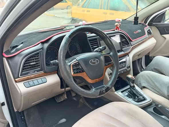 اسلام عليكم النتره موديل ١٨ خليجي بسمي سياره فول عده البصمه سياره مكفوله من ضربه وصبغ بيها تكحيل بل بنيد اصبع سياره جديده كلش سعرها ١٥٥ بيها مجال بصيط مكان سياره بغداد عامريه ***********
