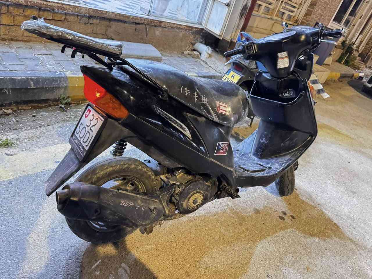 للبيع ادرس ياباني مستعجل ع البيع السعر ٢٦٠ دراجة خير من الله دير سلف واطلع الشراي يتصل أو يخابرني واتساب 
***********
