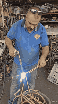 صيفك بارد ومضمون مع "أبو إبراهيم للتبريد" ❄️
خبرة أكثر من 10 سنوات في عالم التبريد والتكييف
​يا الله.. توكلنا على الله.
​مستعدون لتلبية كافة طلبات:
🏠 البيوت | 🏢 الدوائر الحكومية | 🏭 الشركات والمكاتب
​خدماتنا التي ستبهرك:
​شحن غاز أصلي: أنواع (R22 و R410).
​تبديل الكنبريسرات: تجهيز وشد بأعلى كفاءة وضمان.
​صيانة دقيقة: (تبديل كابستر، كنكتر، وإلغاء الصمام العاكس).
​غسل احترافي: يرجع الجهاز وكالة وقلل العطلات
​لماذا تختارنا؟ سرعة بالموعد، أمانة بالعمل، 
​📍 العنوان: شقق المصافي - قرب مدارس الأردبيلي.
​للتواصل والحجز (اتصال + واتساب 🟢):
​📞 ***********
📞 ***********
​"ثقتكم هدفنا.. وشعارنا الأمانة والإتقان"
​ملاحظة
