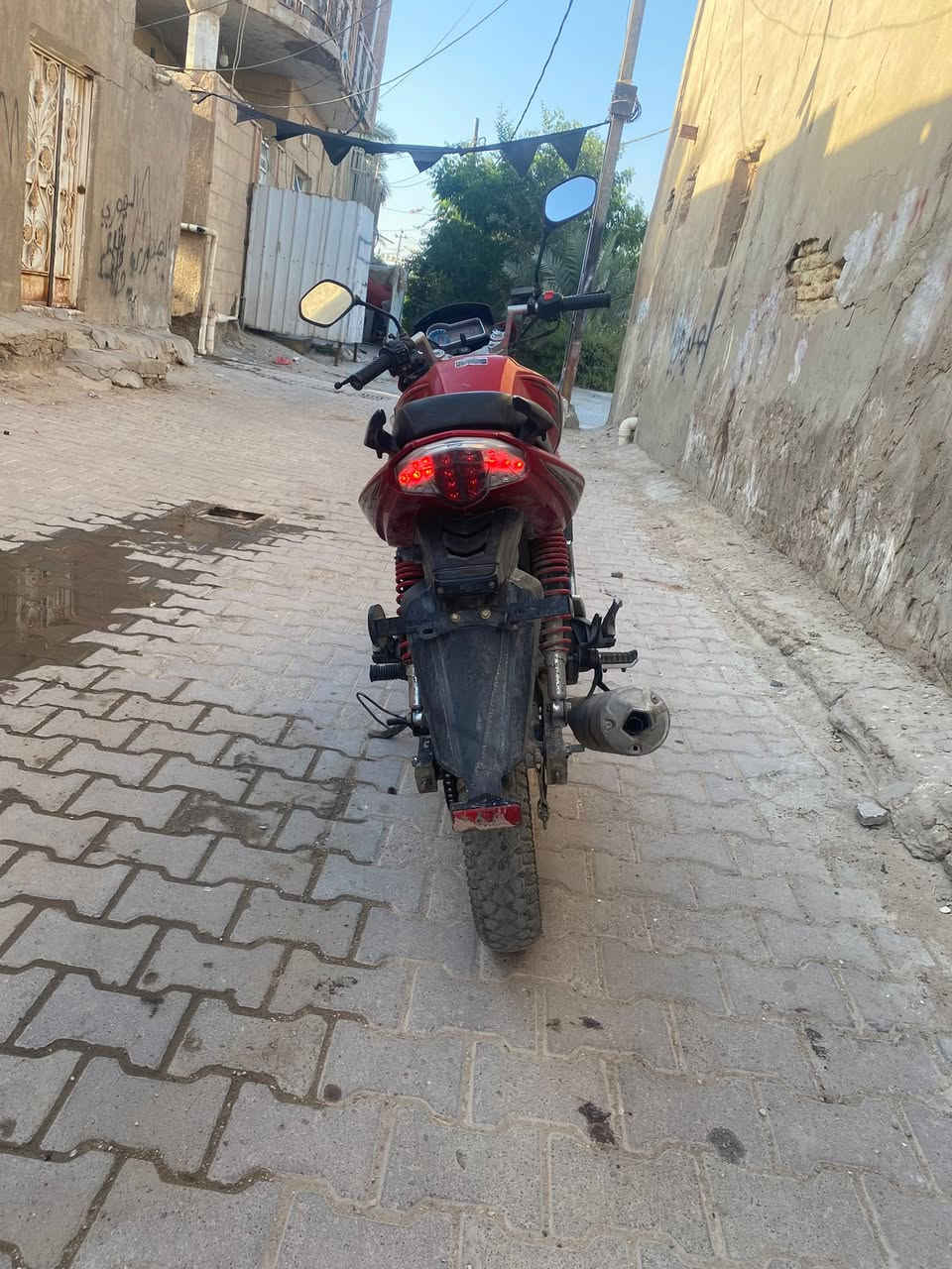 دايوان خفاش مرقمه نجف
مكينه ١٥٠ مجفته 
دراجه شغاله ما عايزه شي
سعره ٩٥٠ وبس مجال للشراي


**إذا كنت صاحب هذا الإعلان وتريد حذفه لأي سبب، رجاءا أرسل رسالة إلى الدعم الفني**