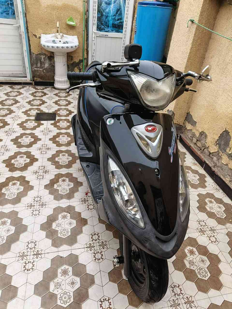 دراجه كامكو في تو لبيع
دراجه رمبه توها طالعه صارلها شهر ونص جاهزة كلشي شغال بيها 950 وبيها مجال قليل


**إذا كنت صاحب هذا الإعلان وتريد حذفه لأي سبب، رجاءا أرسل رسالة إلى الدعم الفني**