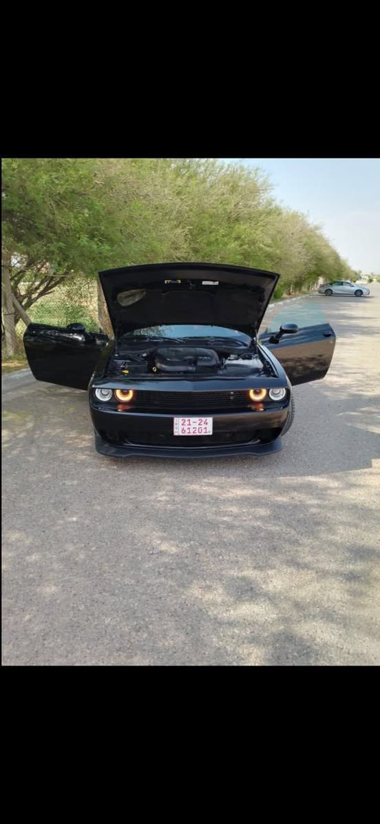 چالنجر GT للبيع مكانها كركوك
موديل ٢٢ 

الممشى ٢٥ الف ميل 

مواصفات GT 

حادث امريكا تبديل جاملغ و بونيد بدون شواصي و دواخل 

بيها تعديل pdr بجاملغ عكس السايق الخلفي 

وتعديل pdr بين جاملغ عكس السايق الأمامي والباب 
السعر ٢٢٠ 

صور الحادث على الخاص


**إذا كنت صاحب هذا الإعلان وتريد حذفه لأي سبب، رجاءا أرسل رسالة إلى الدعم الفني**