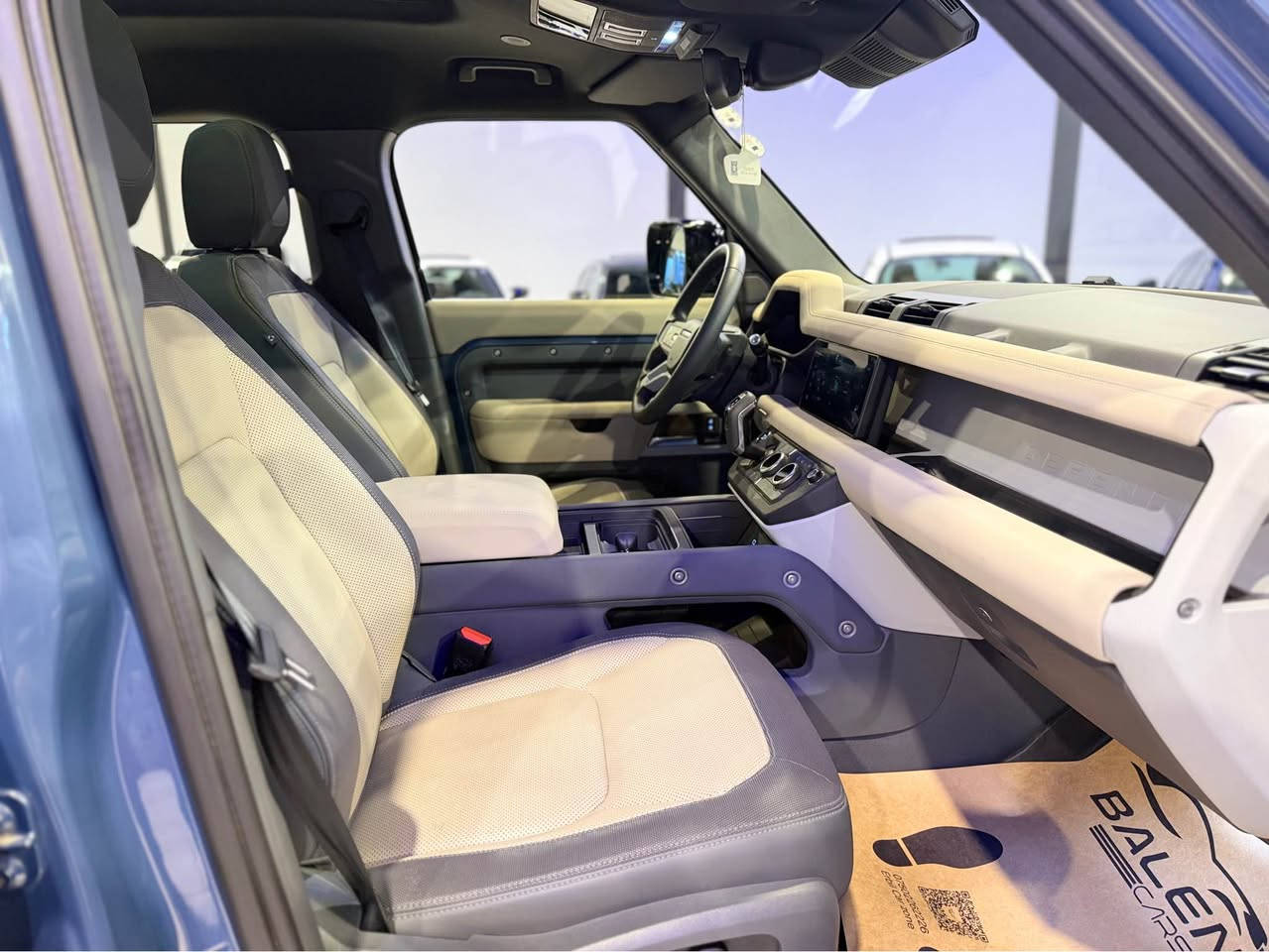 Defendar X dinamic 2023 
P300
وكالة سردار
 9 الف ماشية
فول مواصفات 
لايتات ليد زينون 
رادار امامي جانبي خلفي 
داخل ٢ الوان 
ليد الوان داخلي 
كيج الكتروني 
كشنات ميموري
4*4
سماعة ميريديان 
9 الف حقيقي ماشية باقي ضمان شركة 
*********** وتس اب
*********** أربيل, العراق
