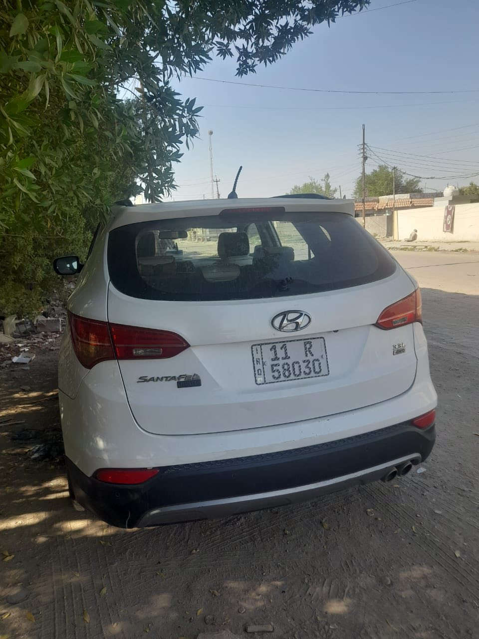 سنتافي خليجي 2014
فول مواصفات واحد على واحد 
بنرامه كامره دواره مري شفط 
بصمه فور ويل 
رقم بغداد 
مابيهه اي نغص
بيهه جاملق امامي اليمن صبغ فقط 
وراشين من البنيد توحيد لون
مكان بغداد بسمايه 
***********
