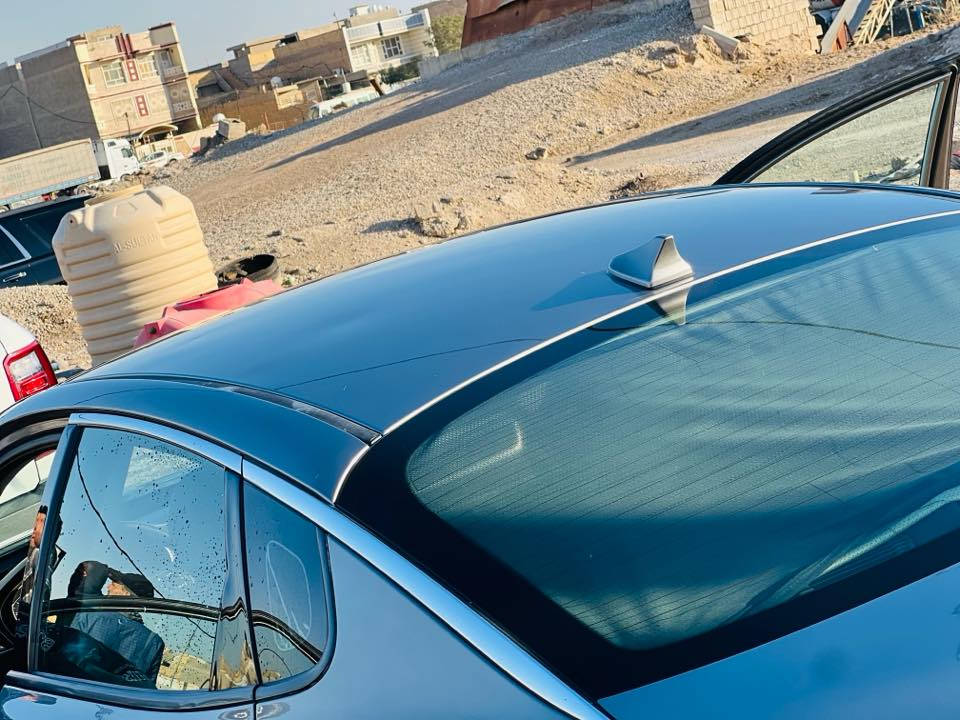 السلام عليكم ورحمة الله
للبيع كيا اوبتما موديل 2018 

ماشيه 130 
مكينه كير مكفول كلش نظيفه 

تخم تاير حداديه جديده 
بصمة + كشن جلد حساسات 
داخل اسود  السياره مال جناي 

رقم سليمانيه الجديد 

مكان السيارة الكوت 
بيها صبغ جراد فقط 
بدون ارباك السيارة 
السعر 116 ورقه 
***********
