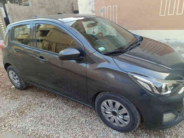 للبيع شوفرليت سبارك 19 خليجي محرك ألف وأربعمائة سيارة جاهزة بجم كبس شواصي تكم بنيد  قمارة بوب جاملغات مكفولة فقط جاملغ خلفي وباب خلفي بيها شخوط  رقم أربيل سعرها 100وبي مجال مكانها بغداد زعفرانية رقم هاتف ***********
