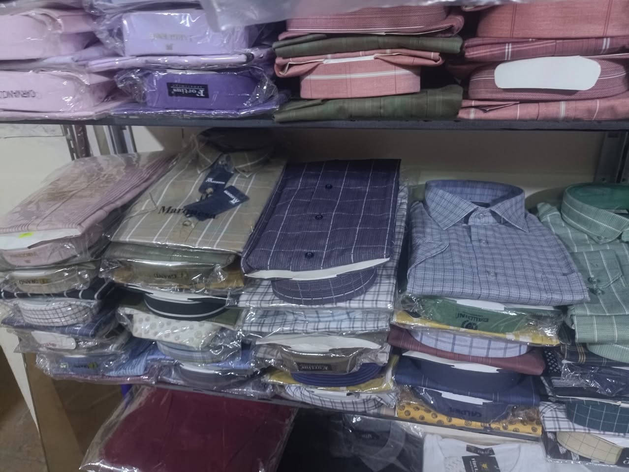 للبيع ملابس رجاليه تصفية محل الي يريد يخابر الرقم***********

