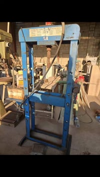 بريس هيدروليك • Fpaff الماني • ورشة سيارات