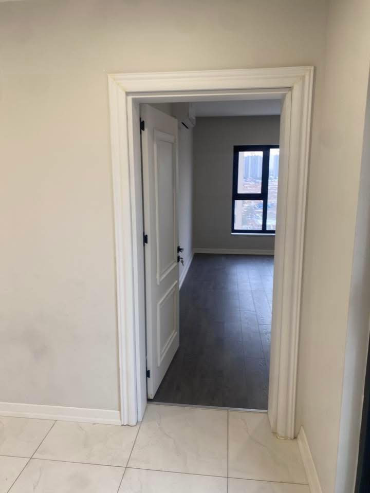 شقة للبيع  مجمع الروان السكني مجاور كلية الرشيد  بسعر  مناسب جدا 
 
مساحة 200  زيرو غير مسكونه  واطلالة خارجية بنورامية 
الطابق 14
 R6
3 غرف نوم 3 حمام  ومطبخ كامل ايطالي  
تحتوي الشقة عله غرفة نوم جديده  مع دريسنك روم حسب رغبة المشتري
***********
