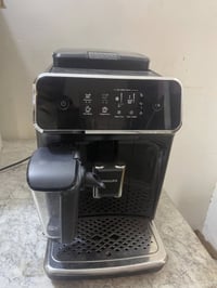 ماكنة قهوة • فلبس • كابتشينو