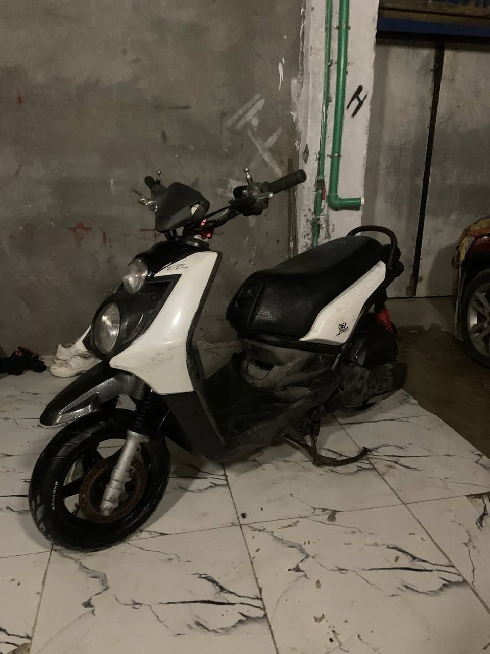 سلام عليكم سكنس جبلي نضيفه مختمه كلشي ما نقصه دراجه كامله جاهزه بلاديه من طول ل طول مكان البصره كزيزه رقم *********** واسب فقط مو شراي لا يراسل سعر ٩٠٠
